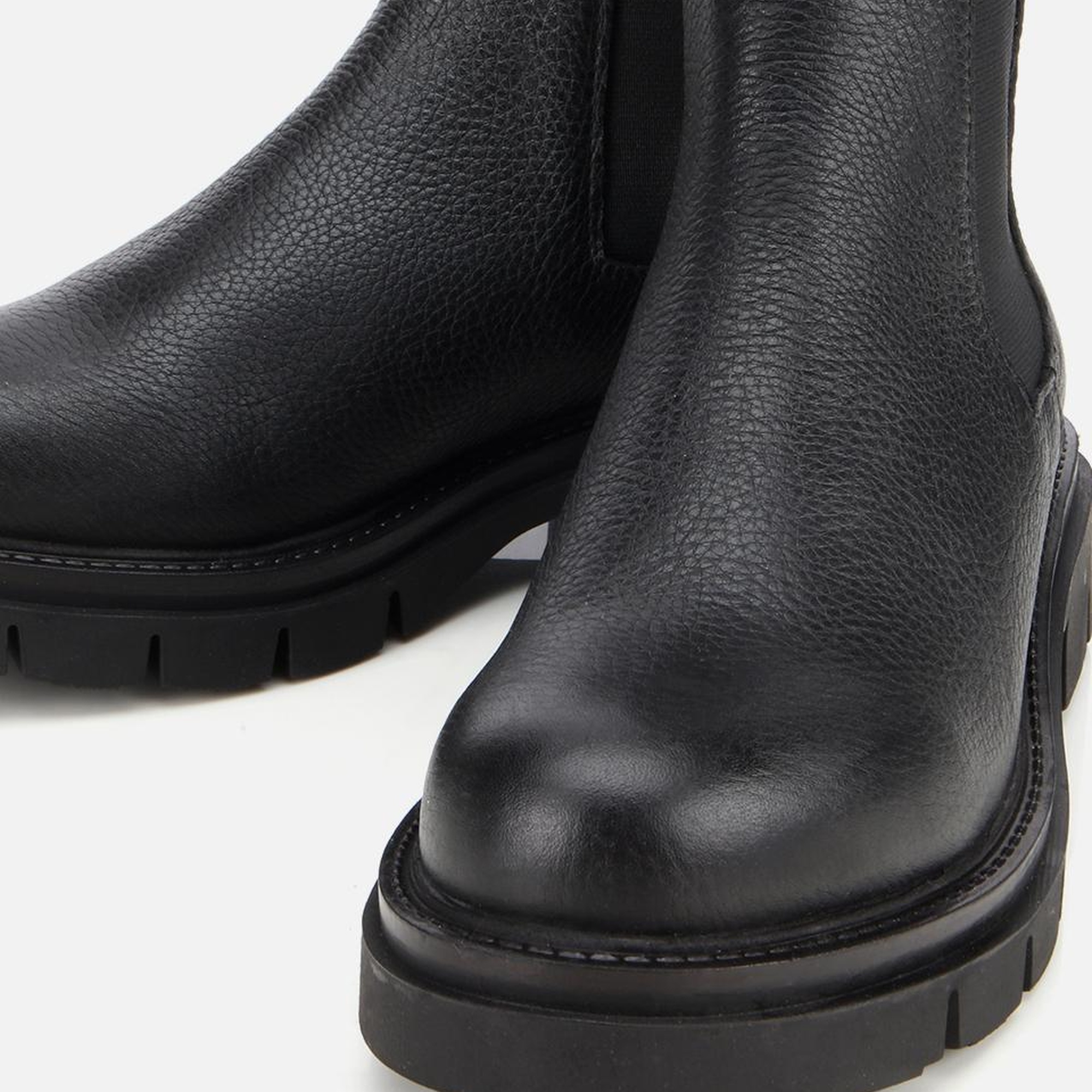 Kadın Deri Siyah Lastik Detaylı Düz Bot