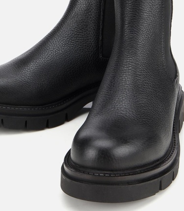  Kadın Deri Siyah Lastik Detaylı Düz Bot