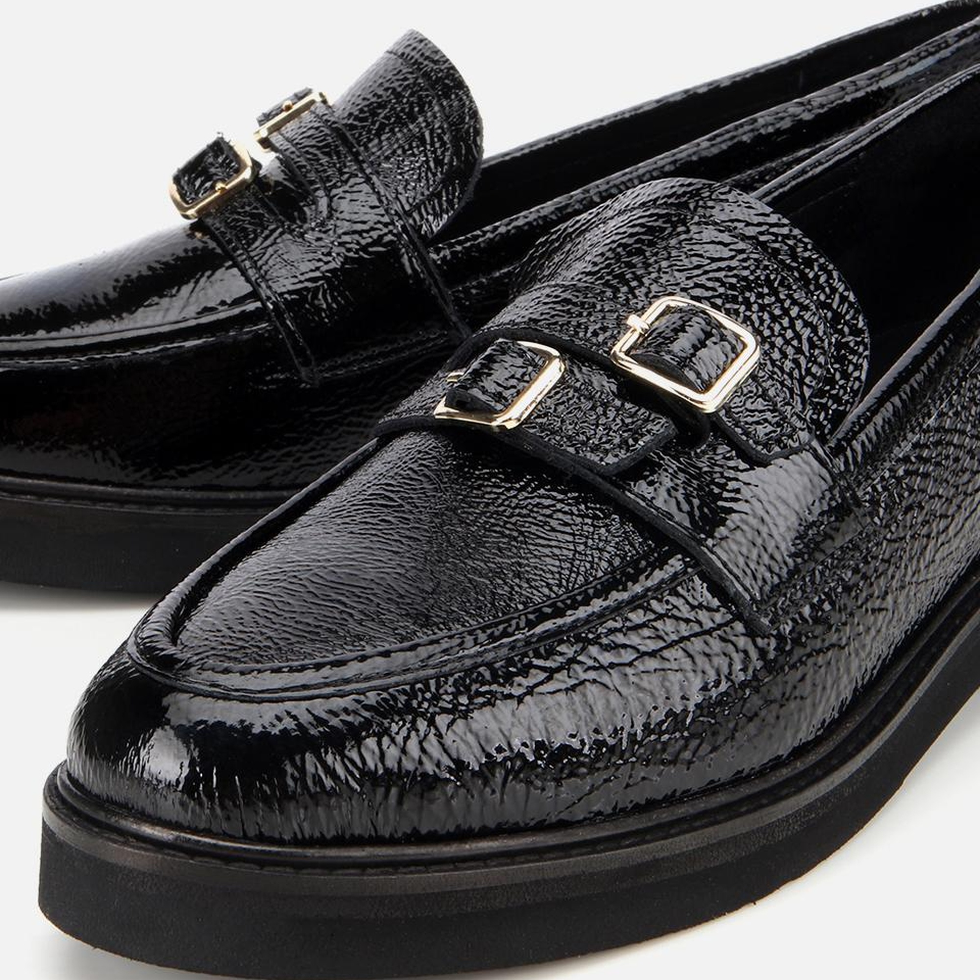 Kadın Rugan Deri Siyah Tokalı Klasik Loafer