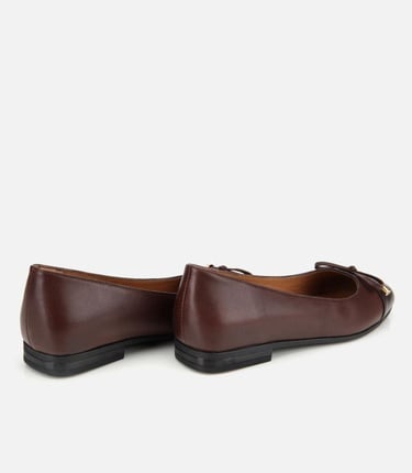  Kadın Deri Kahverengi Fiyonk Detaylı Babet