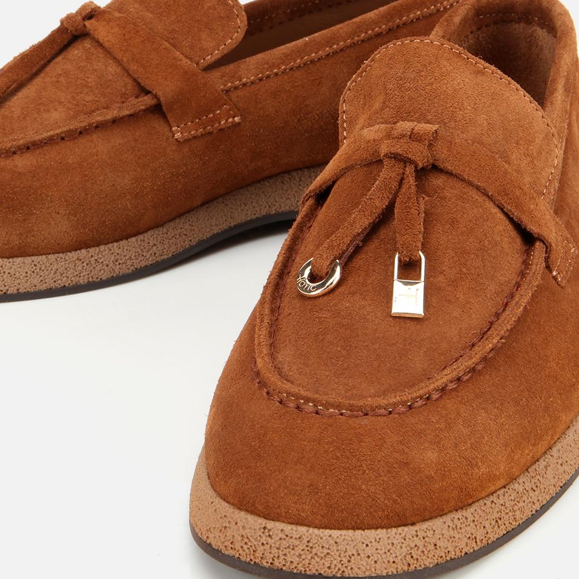 Kadın Süet Deri Taba Gold Aksesuarlı Klasik Loafer