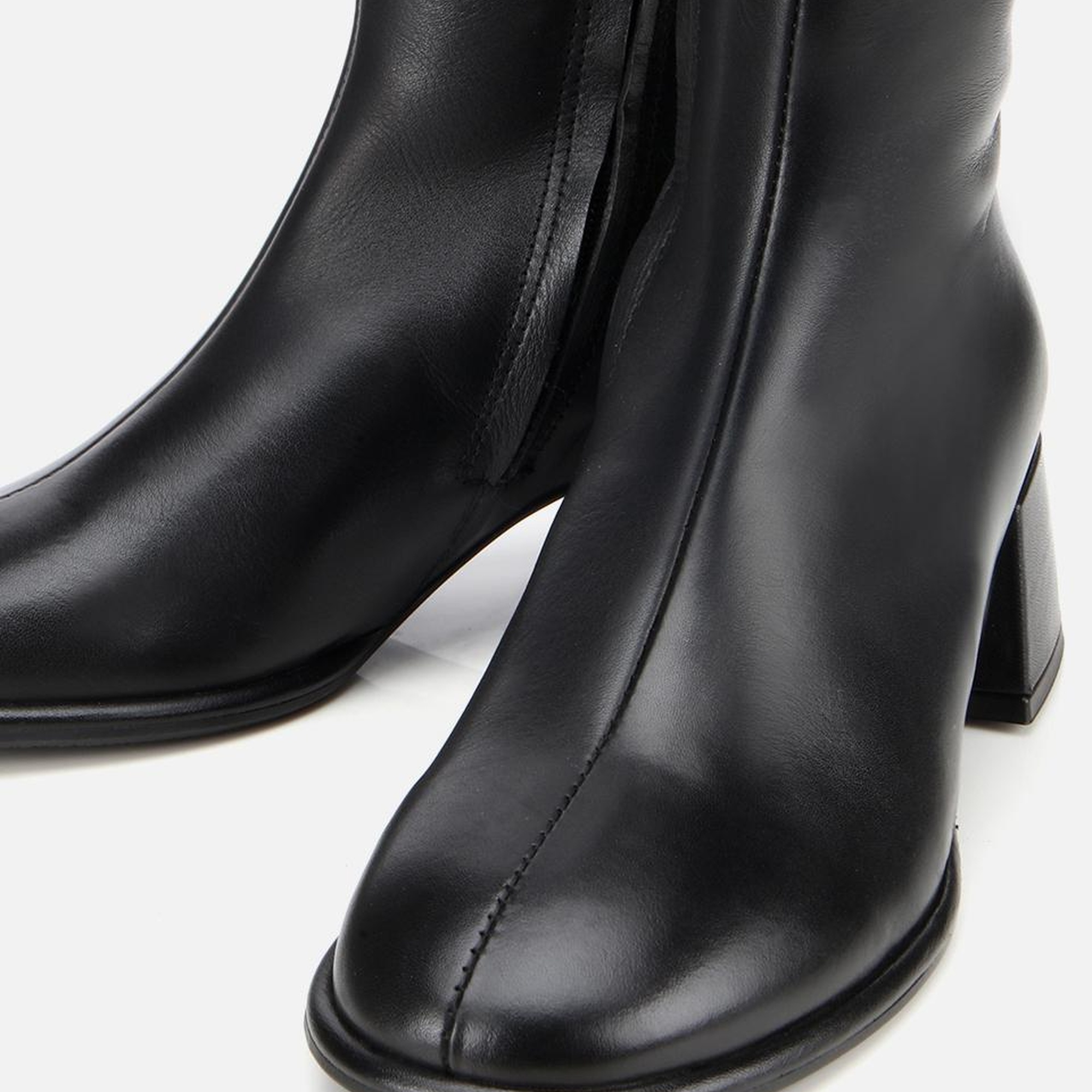 Kadın Deri Siyah Bilekte Topuklu Bot