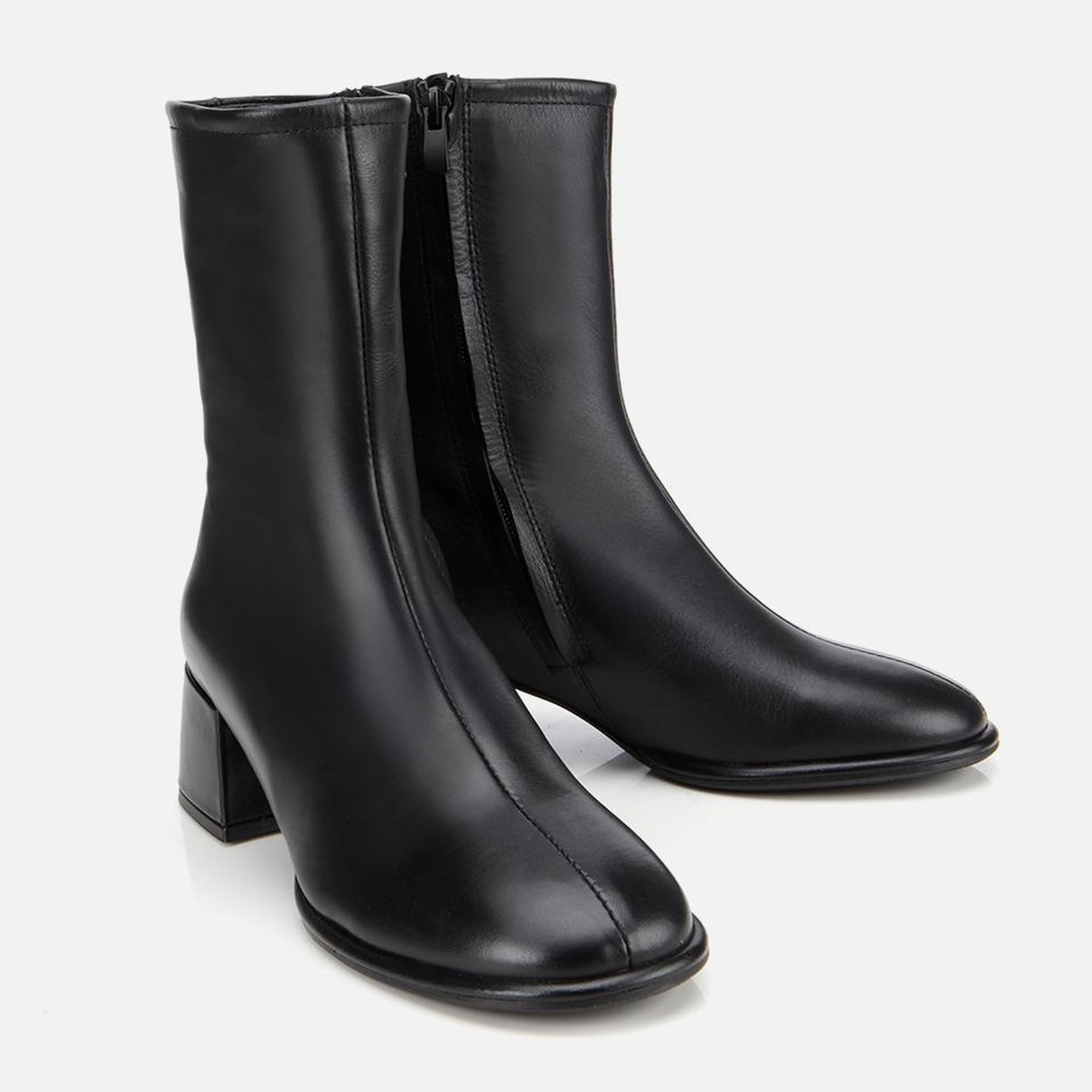 Kadın Deri Siyah Bilekte Topuklu Bot