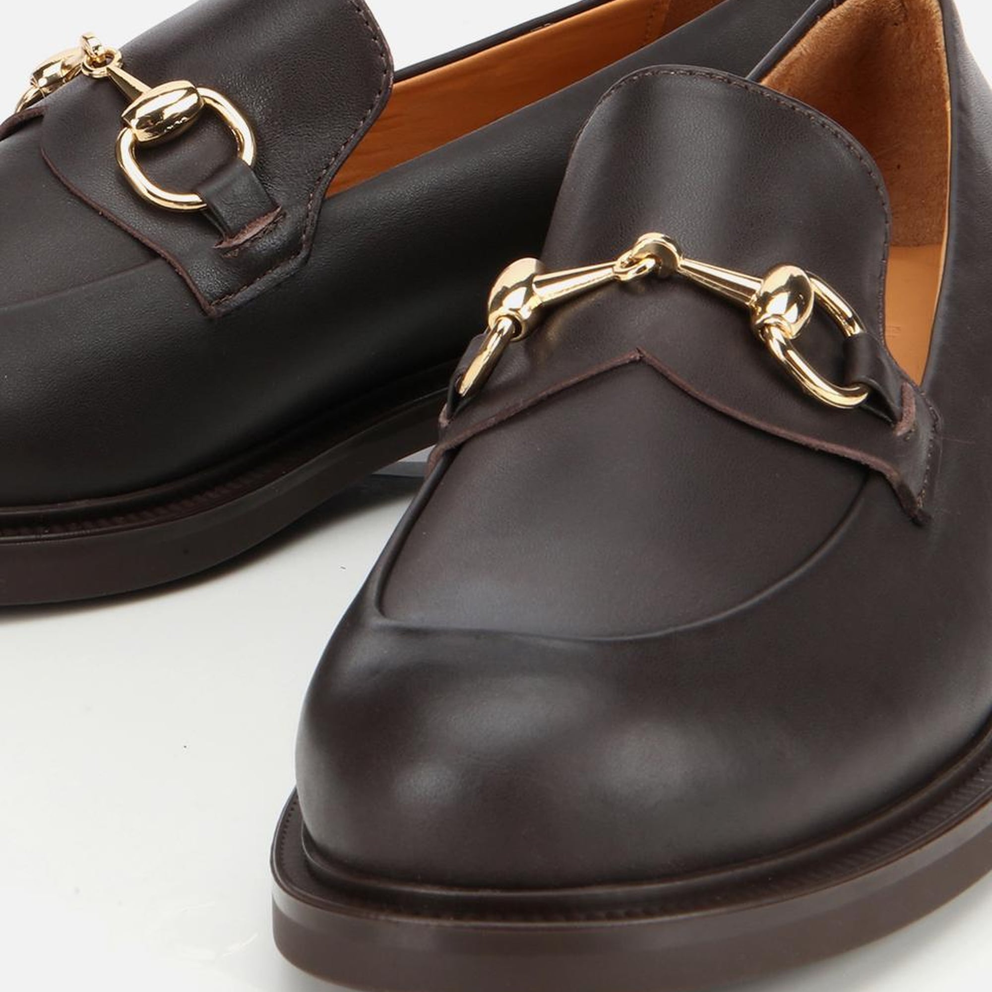 Kadın Deri Kahverengi Tokalı Klasik Loafer