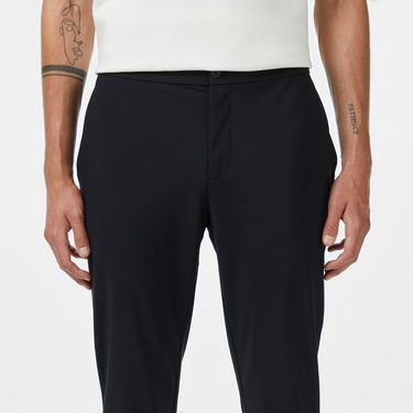  Lacoste Erkek Slim Fit Siyah Pantolon