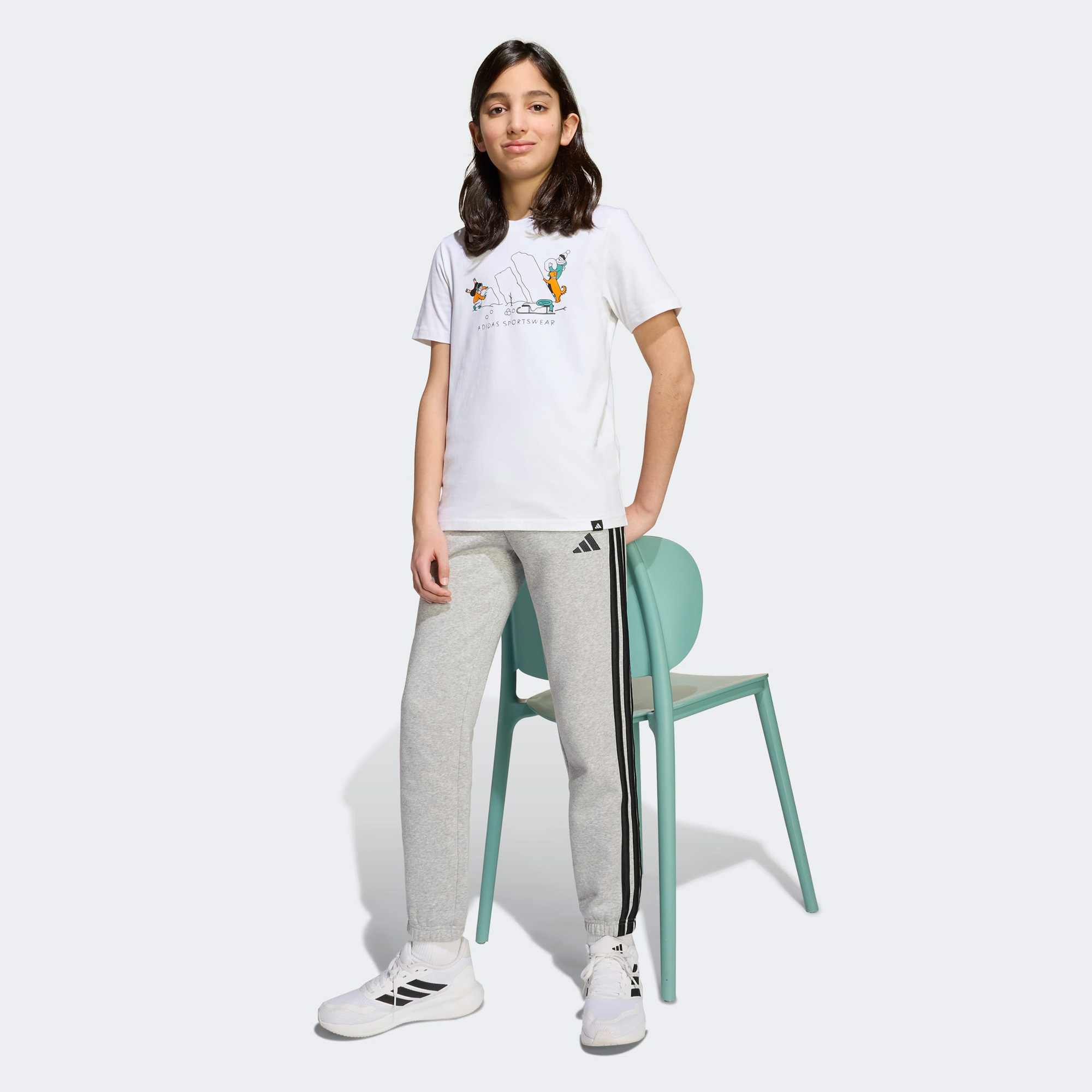  adidas Winter Sports Graphic Çocuk Beyaz T-Shirt