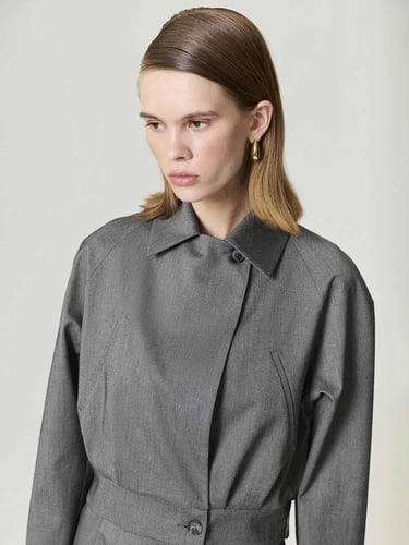  Gizli Pat Detaylı Ceket