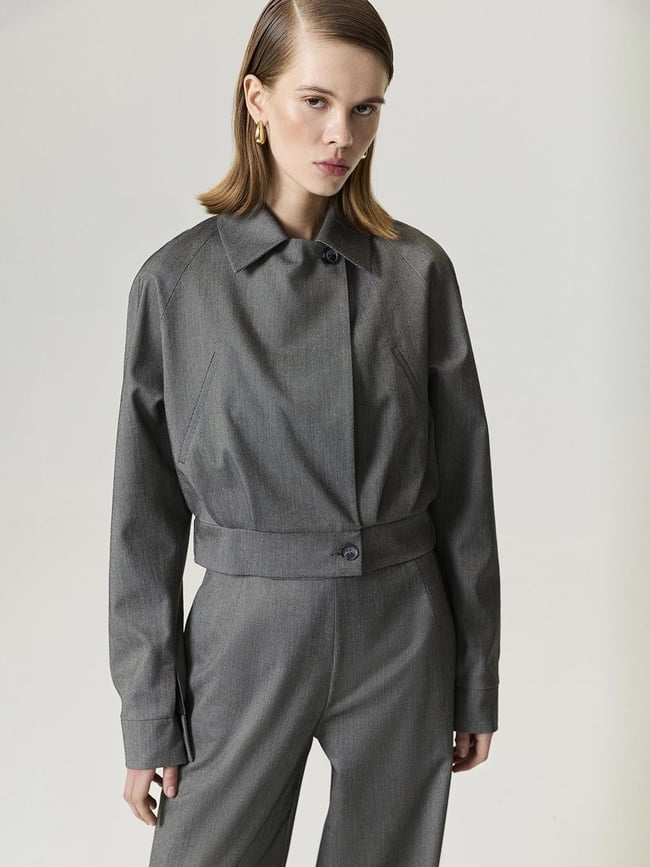  Gizli Pat Detaylı Ceket