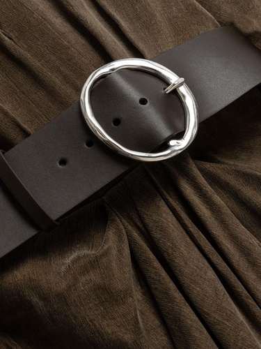  Drape Detaylı Kemerli Maxi Elbise