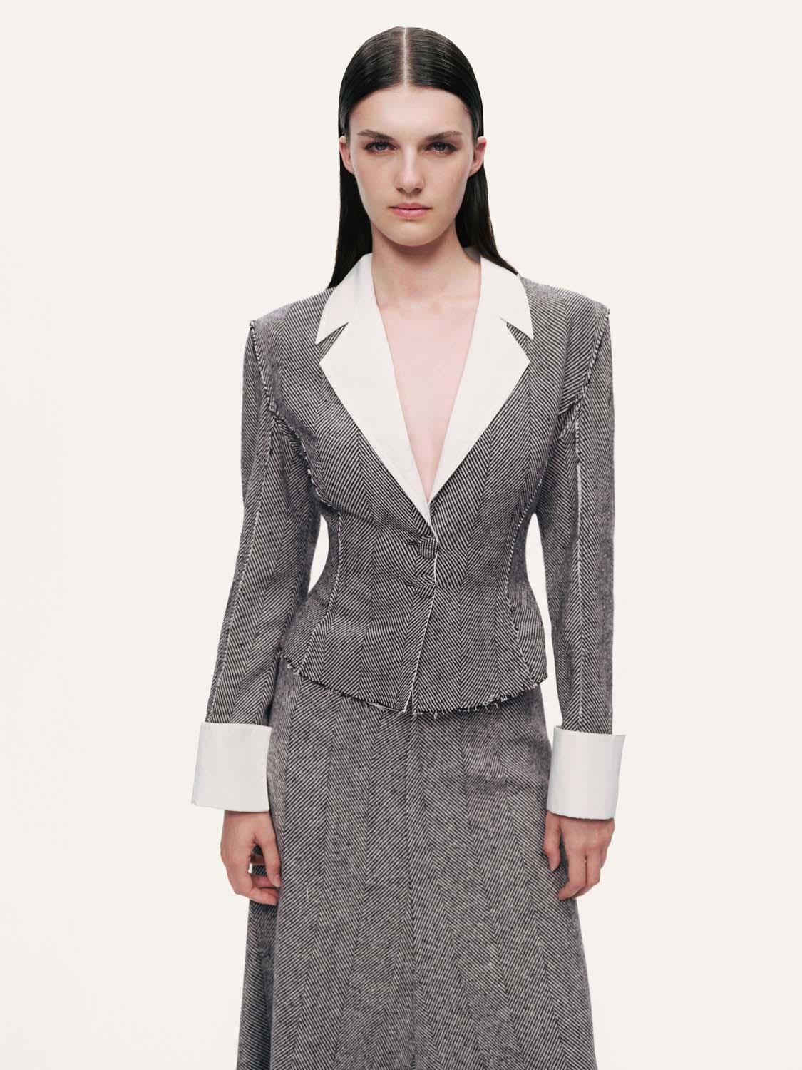  Dikiş Detaylı Ceket