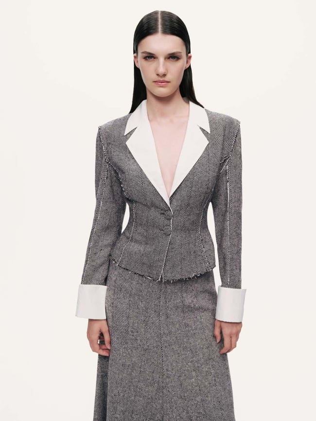  Dikiş Detaylı Ceket