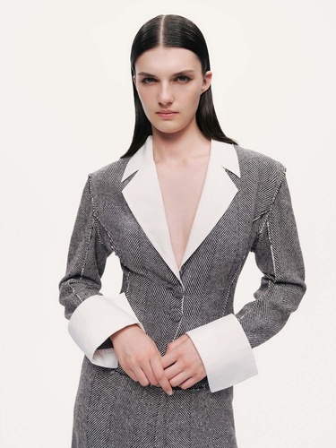  Dikiş Detaylı Ceket