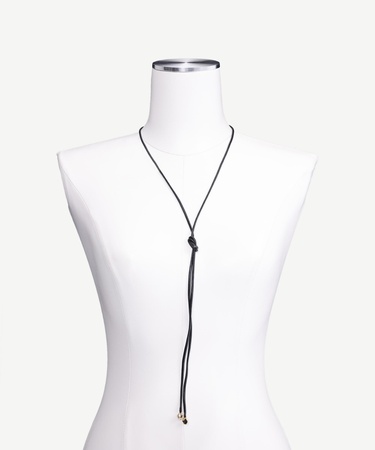  YARGICI Uç Detaylı Deri Kolye