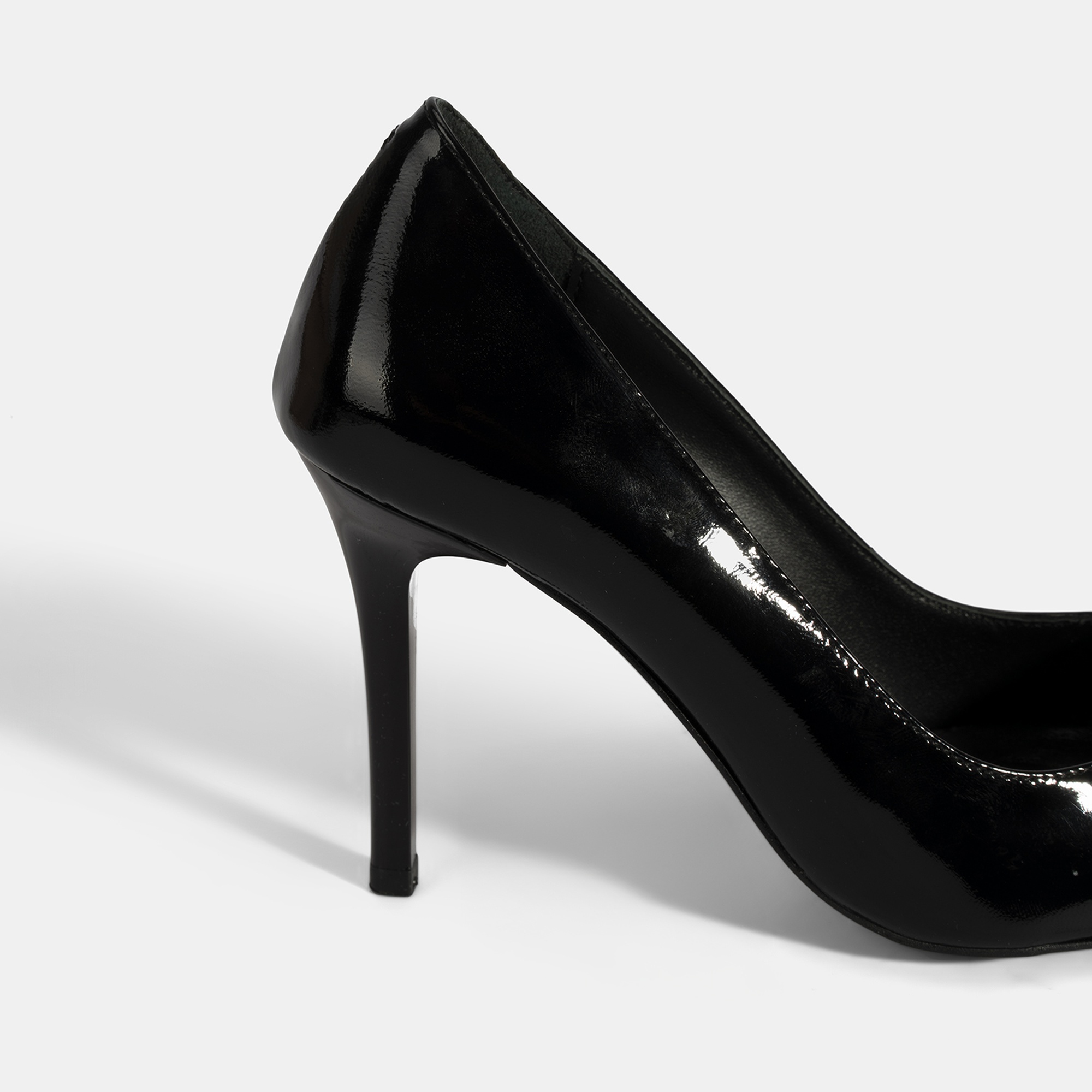 Kadın Siyah Deri Stiletto