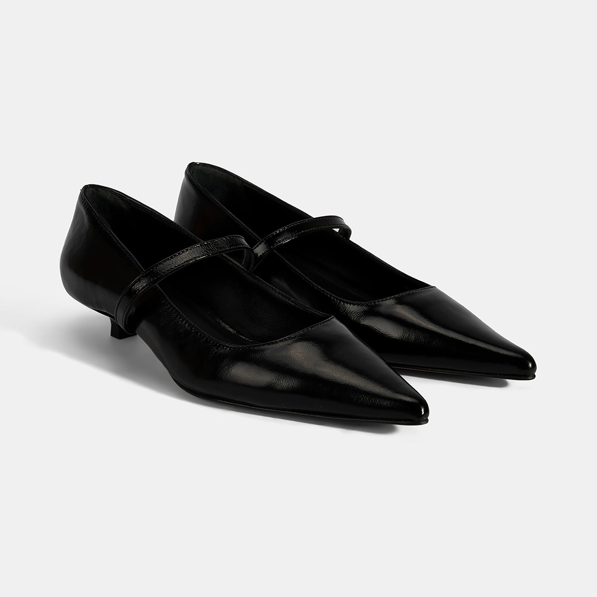 Kadın Siyah İnce Kısa Topuklu Deri Ayakkabı