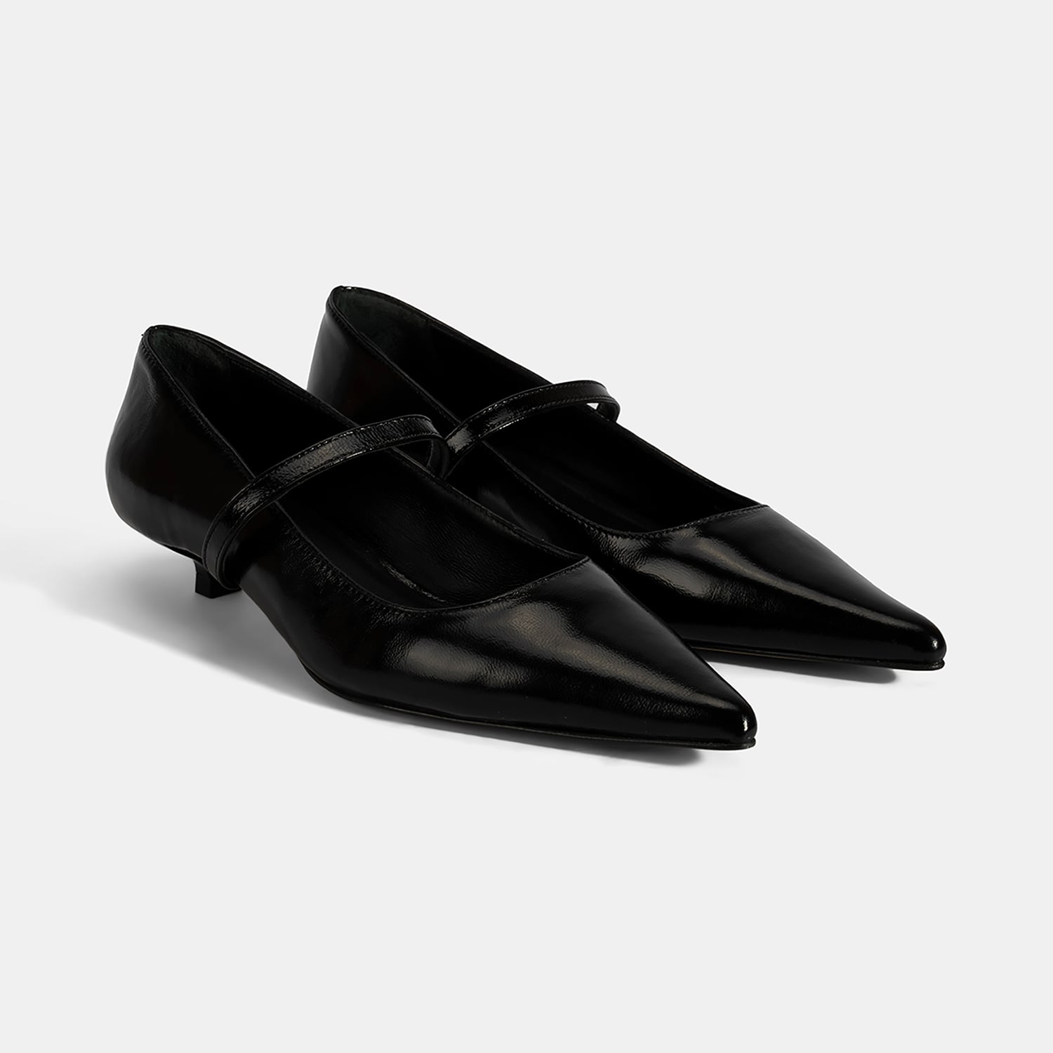  Kadın Siyah İnce Kısa Topuklu Deri Ayakkabı