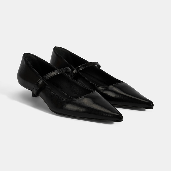  Kadın Siyah İnce Kısa Topuklu Deri Ayakkabı