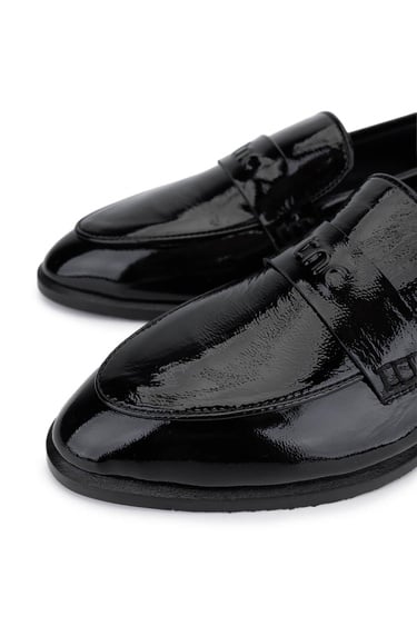  Tamer Tanca Kadın Hakiki Deri Siyah Rugan Loafer Ayakkabı