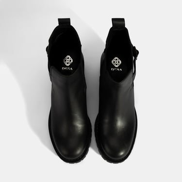  Kadın Siyah Metal Toka Detaylı Topuklu Bot