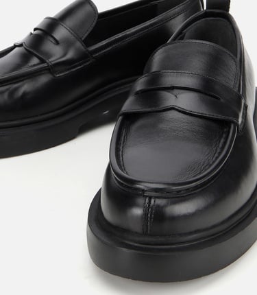  Erkek Deri Siyah Yüksek Tabanlı Klasik Loafer