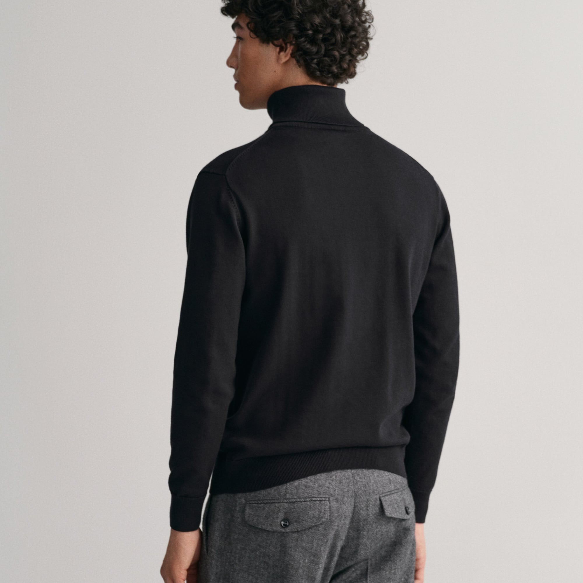 GANT Erkek Siyah Regular Fit Boğazlı Yaka Kazak