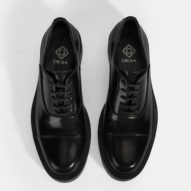  Kadın Siyah Bağcıklı Klasik Deri Ayakkabı