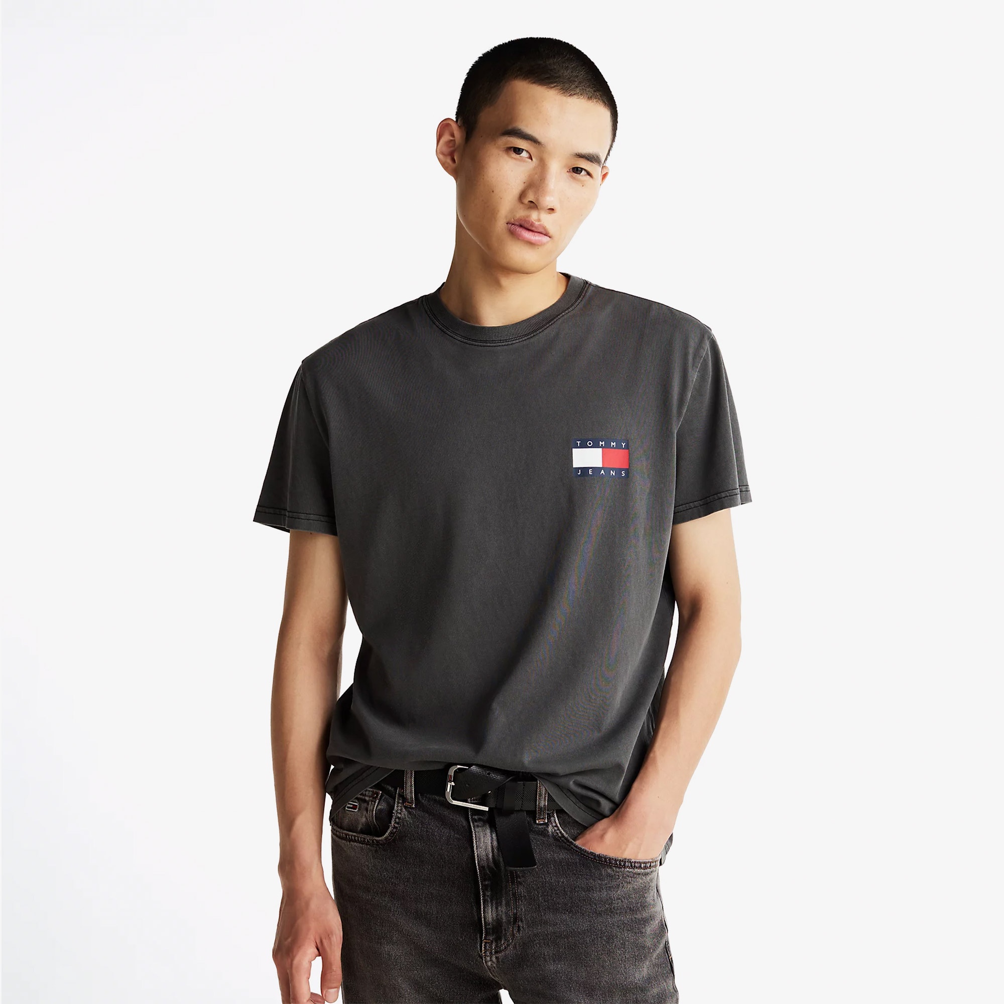 Tommy Jeans Reg Heritage Flag Ext Erkek Siyah T-Shirt