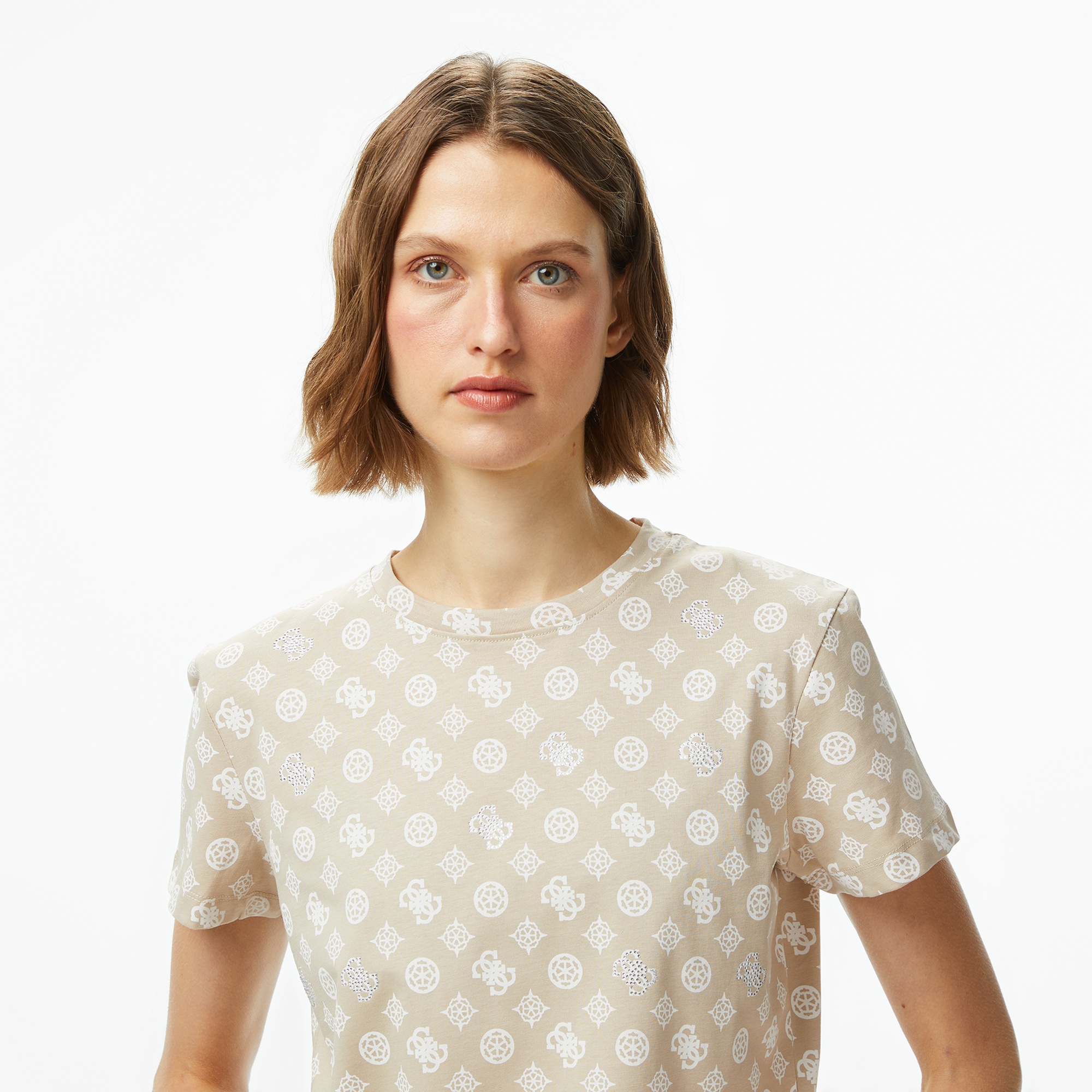 Guess Gloria Regular Fit Kadın Krem T-Shirt