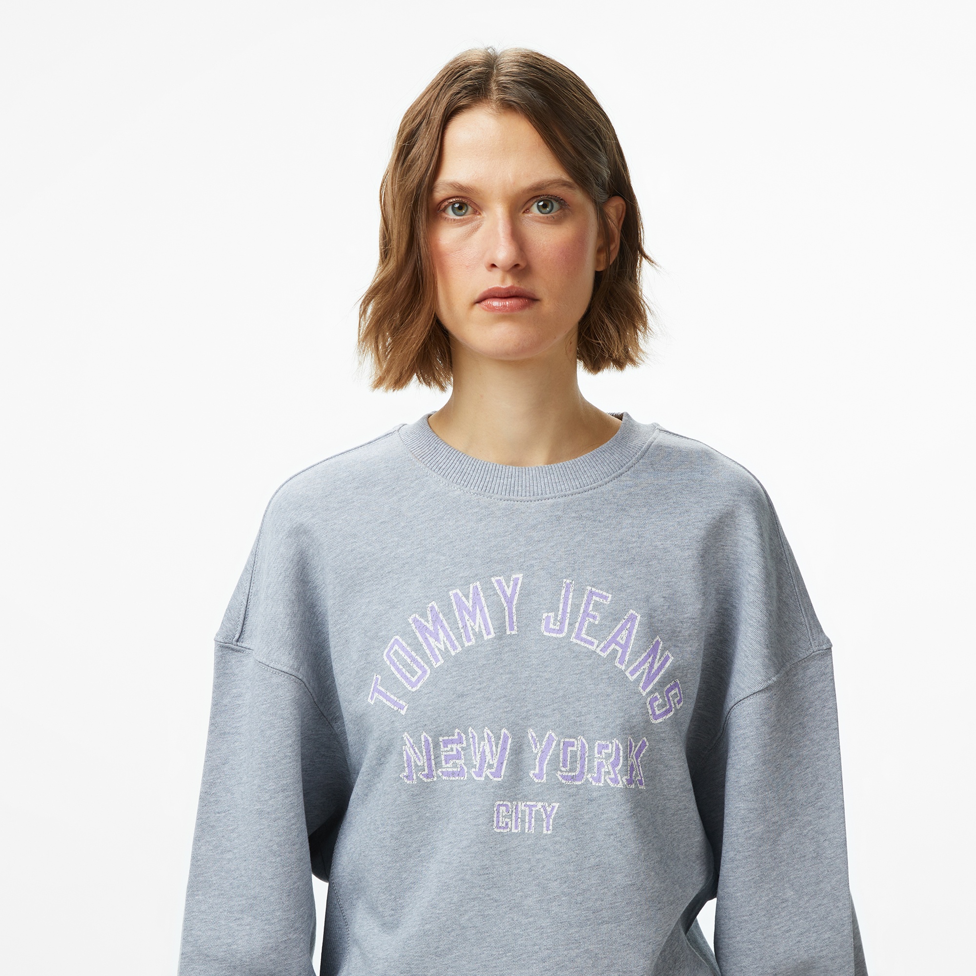 Tommy Jeans Varsity Overdye Kadın Gri Sweatshirt