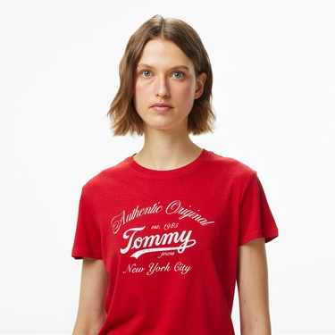  Tommy Hilfiger Essential Logo 1 Kadın Kırmızı T-Shirt