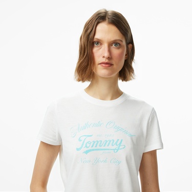  Tommy Hilfiger Essential Logo Kadın Beyaz T-Shirt