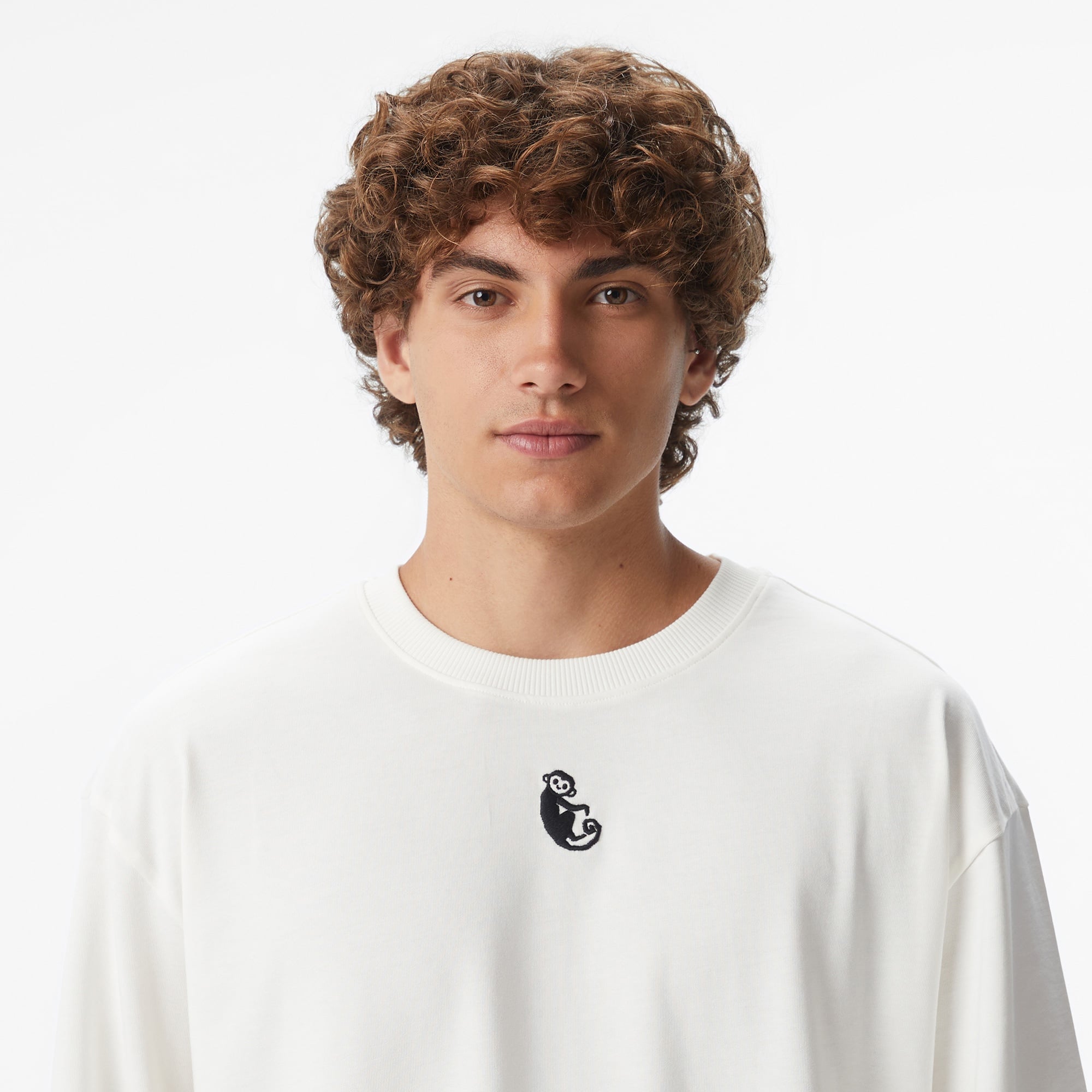 UNITED4 x Monkey Project We Are Family Unisex Beyaz T-Shirt