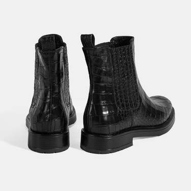  Kadın Siyah Kroko Baskılı Lastikli Deri Bot
