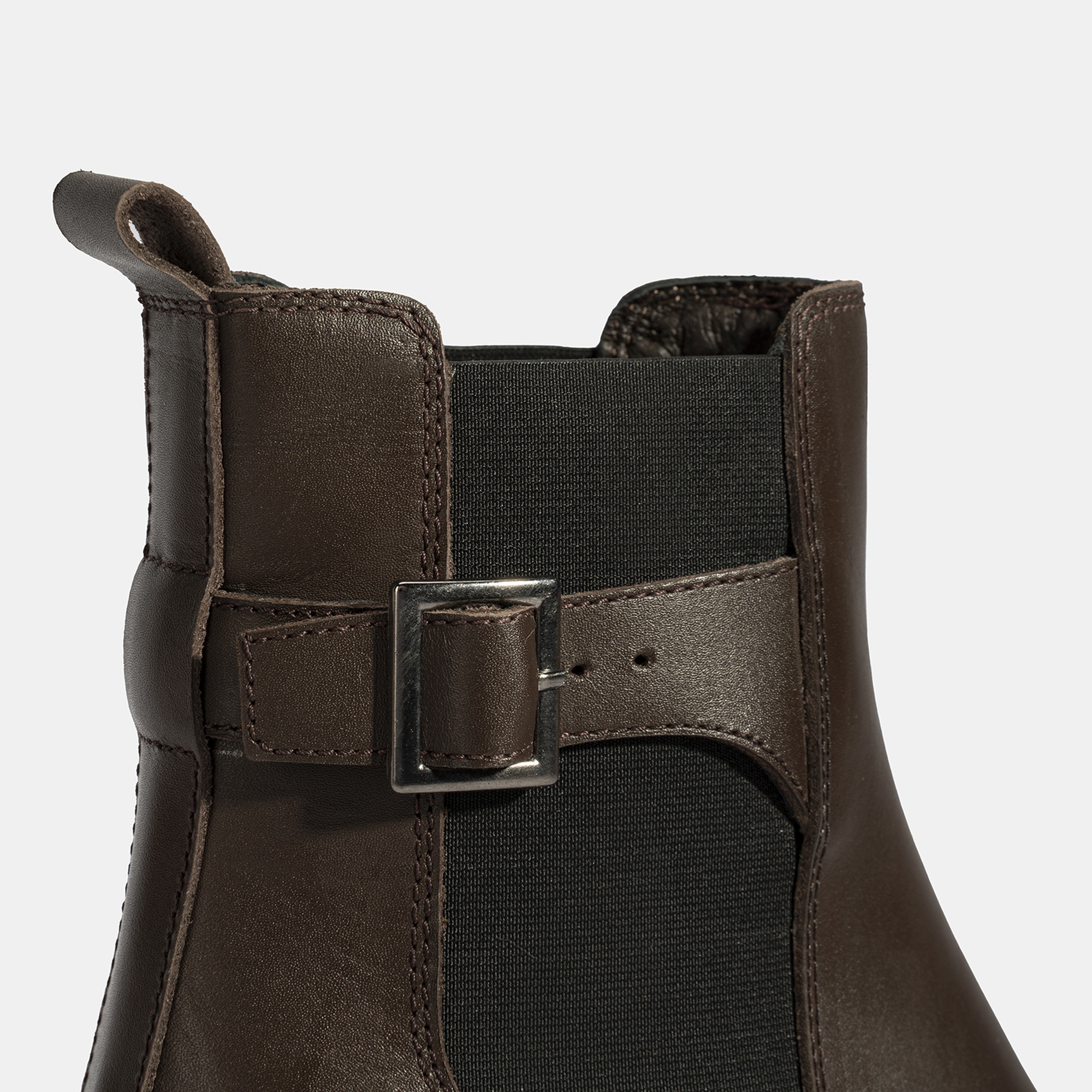 Kadın Kahve Metal Toka Detaylı Topuklu Bot