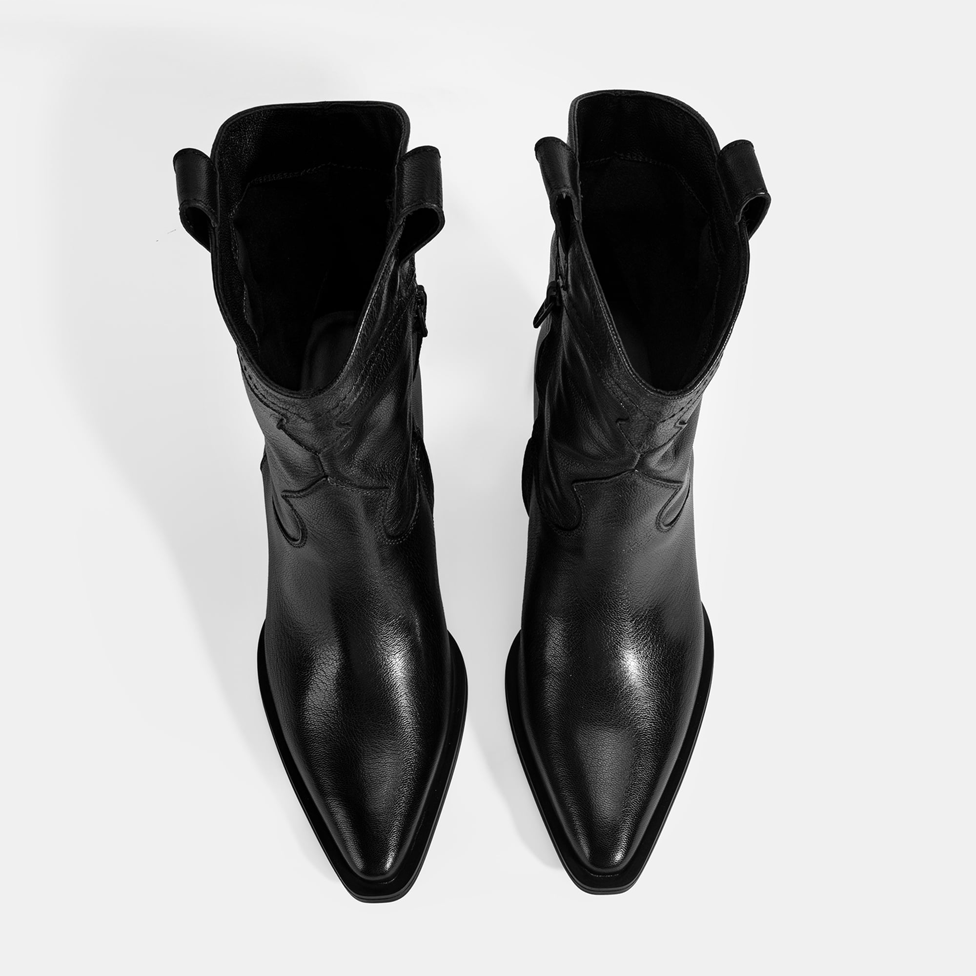 Kadın Siyah Kalın Topuklu Deri Bot