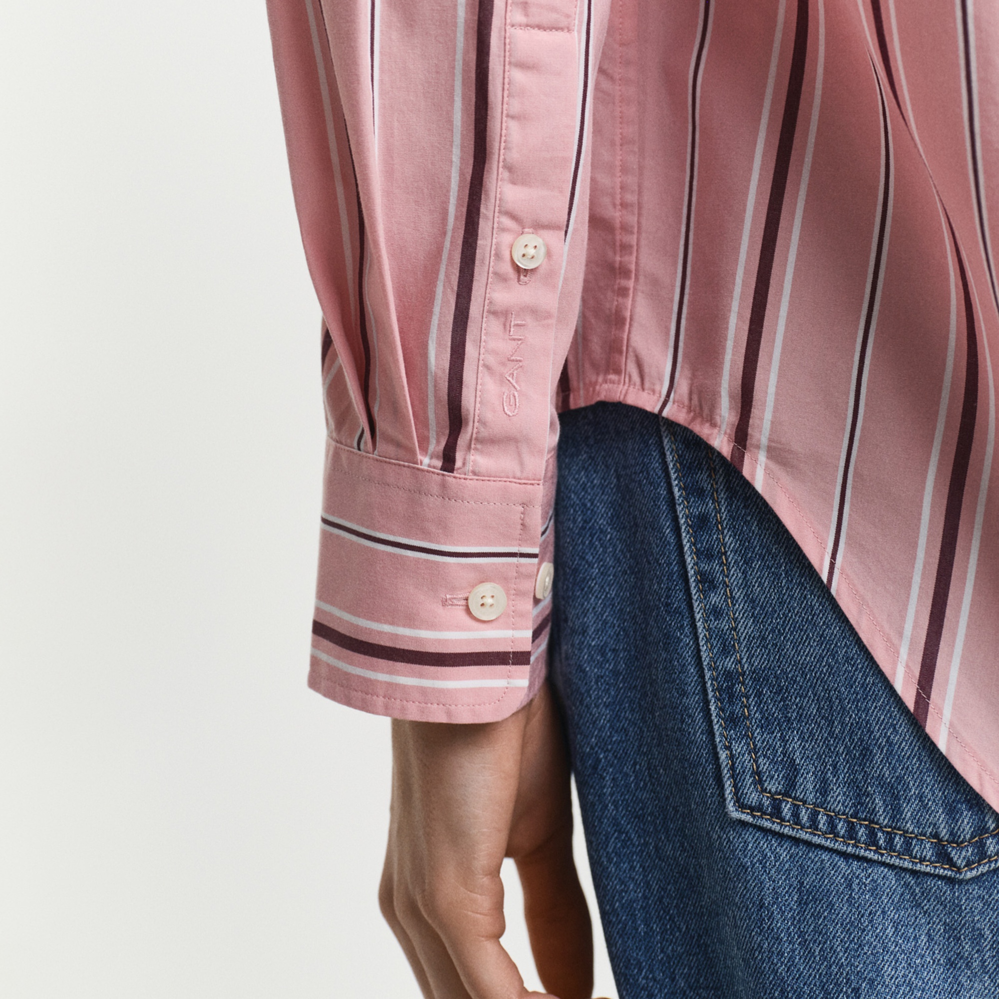 GANT Kadın Pembe Relaxed Fit Klasik Yaka Çizgili Gömlek