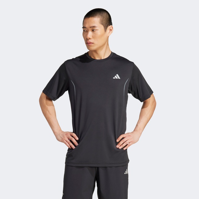  Adidas Tech Apparel Graphic Erkek Siyah T-Shirt