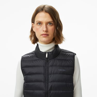  Calvin Klein Ultra Lightweight Down Puffer Kadın Siyah Yelek