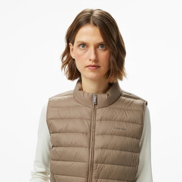  Calvin Klein Ultra Lightweight Down Puffer Kadın Kahverengi Yelek