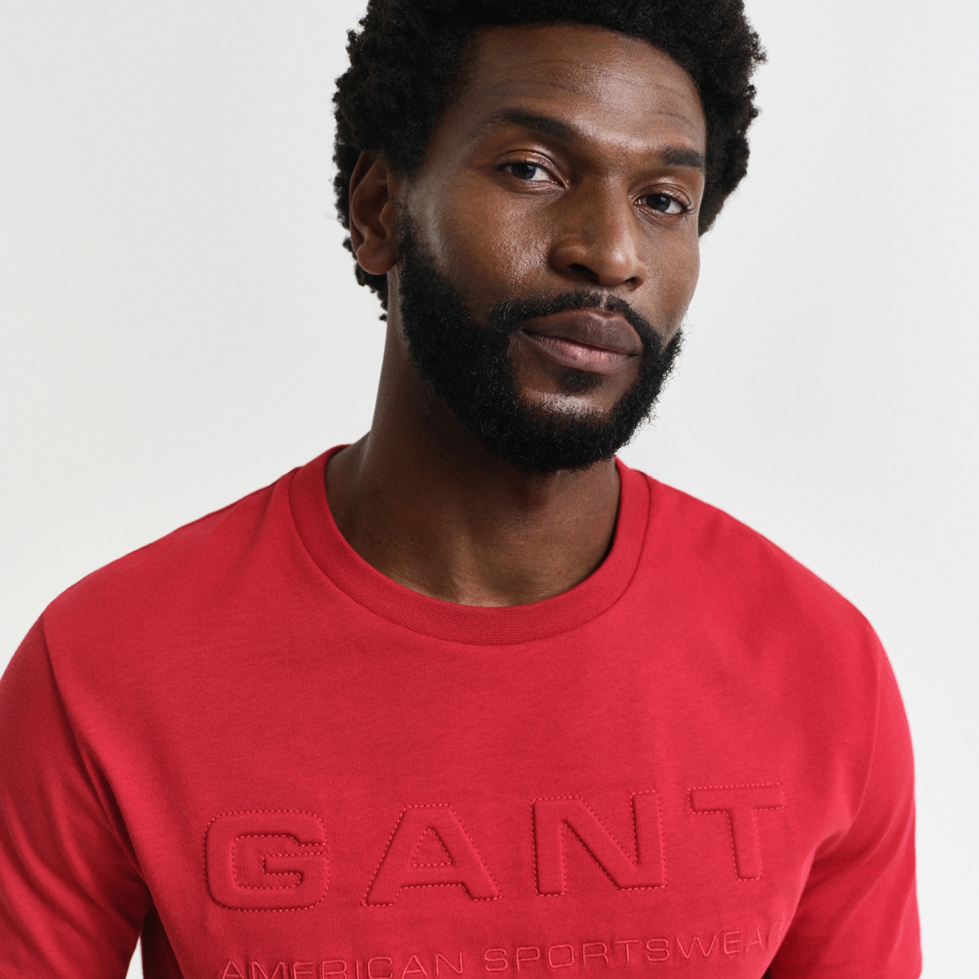 GANT Erkek Kırmızı Regular Fit Bisiklet Yaka Logolu T-Shirt