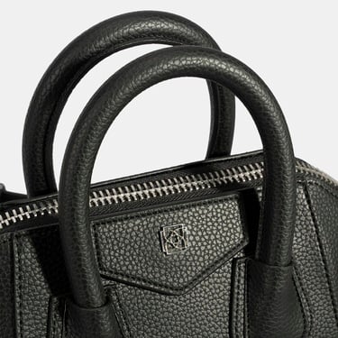 Kadın Siyah Omuz Askılı Mini El Çantası