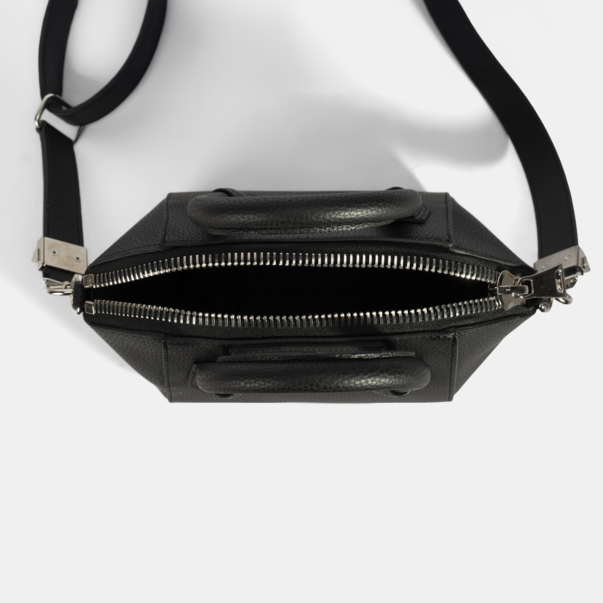 Kadın Siyah Omuz Askılı Mini El Çantası