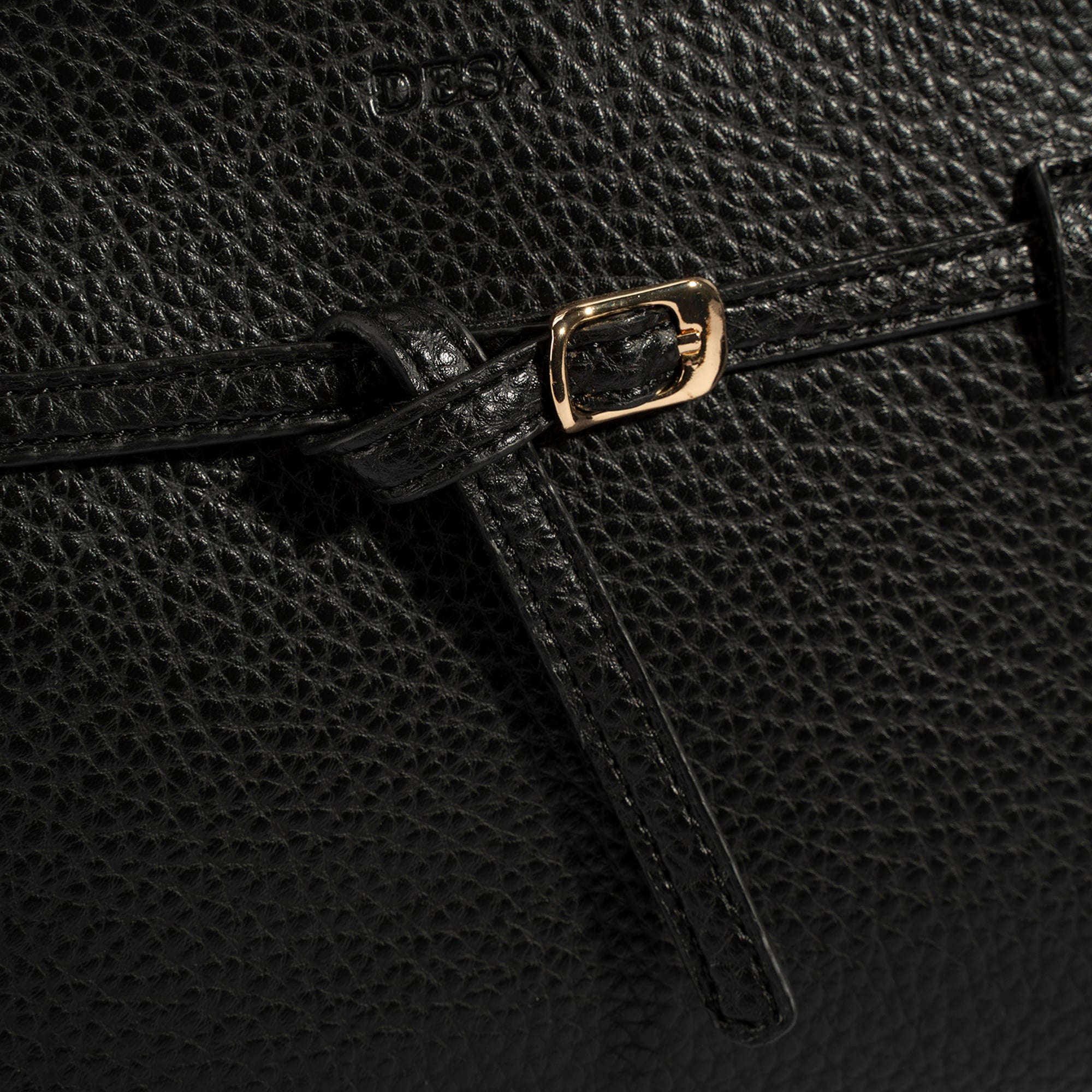 Kadın Siyah Omuz Askılı El Çantası