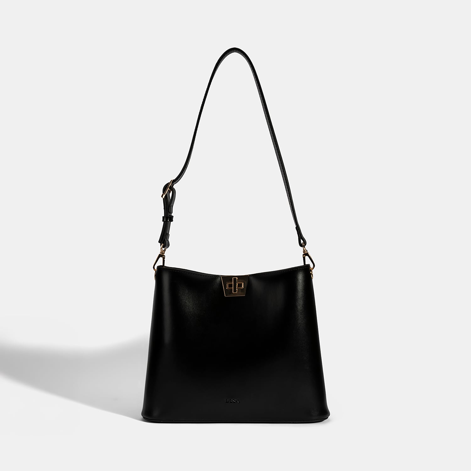  Kadın Siyah Omuz Çantası