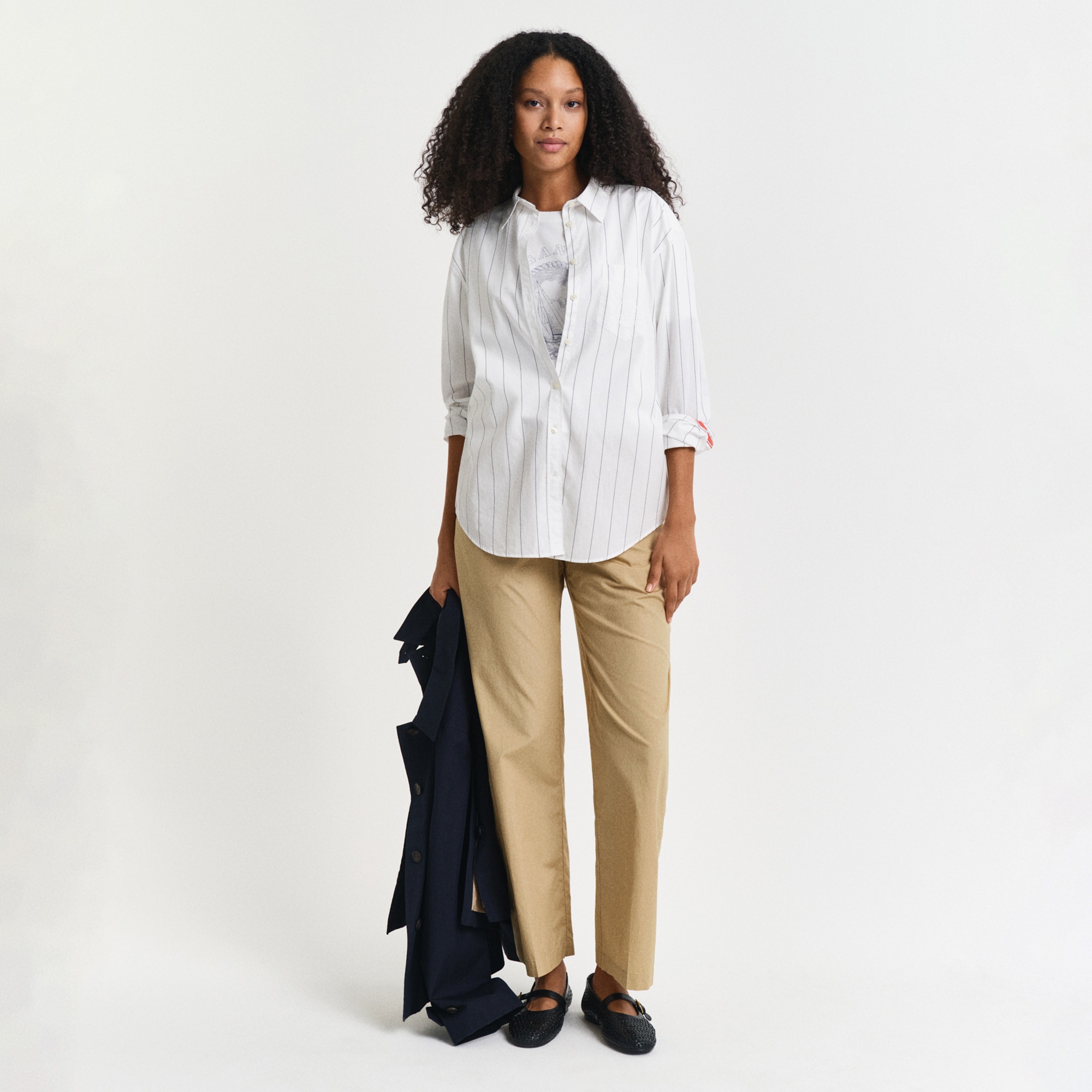 GANT Kadın Beyaz Relaxed Fit Klasik Yaka Çizgili Gömlek