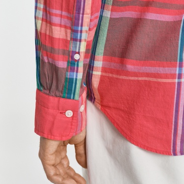  GANT Erkek Kırmızı Regular Fit Düğmeli Yaka Kareli Gömlek