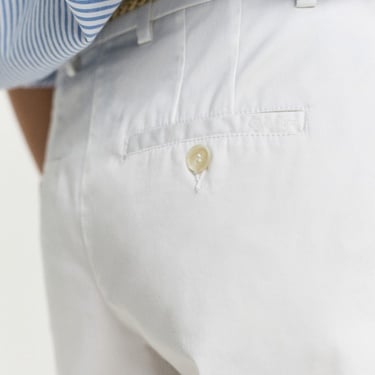  GANT Kadın Beyaz Regular Fit Şort