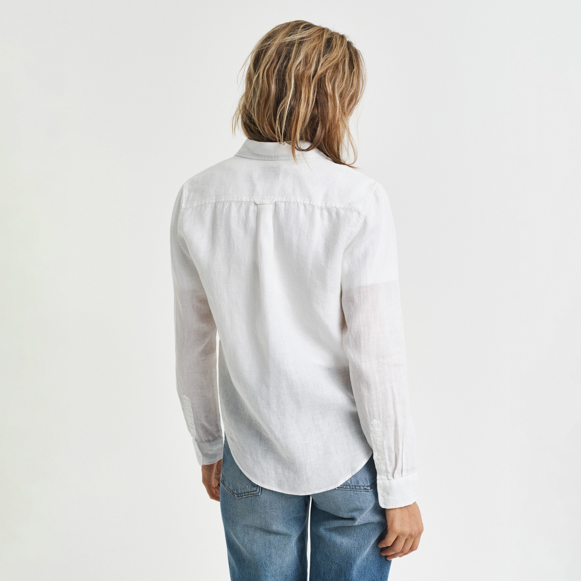 GANT Kadın Beyaz Regular Fit Klasik Yaka Gömlek