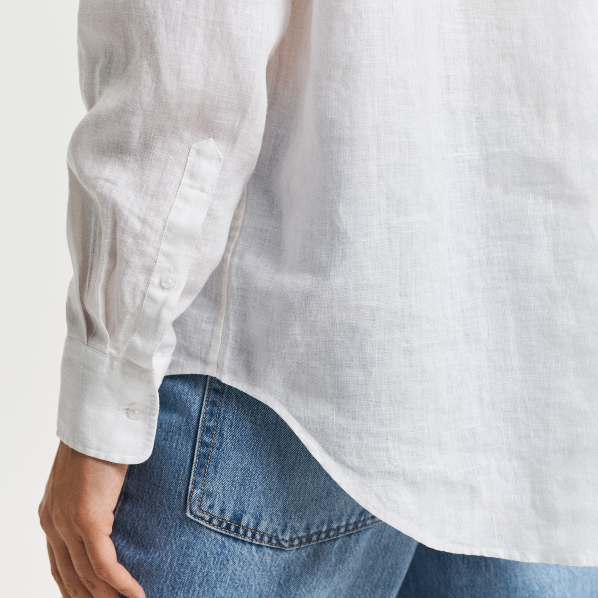 GANT Kadın Beyaz Relaxed Fit Klasik Yaka Gömlek