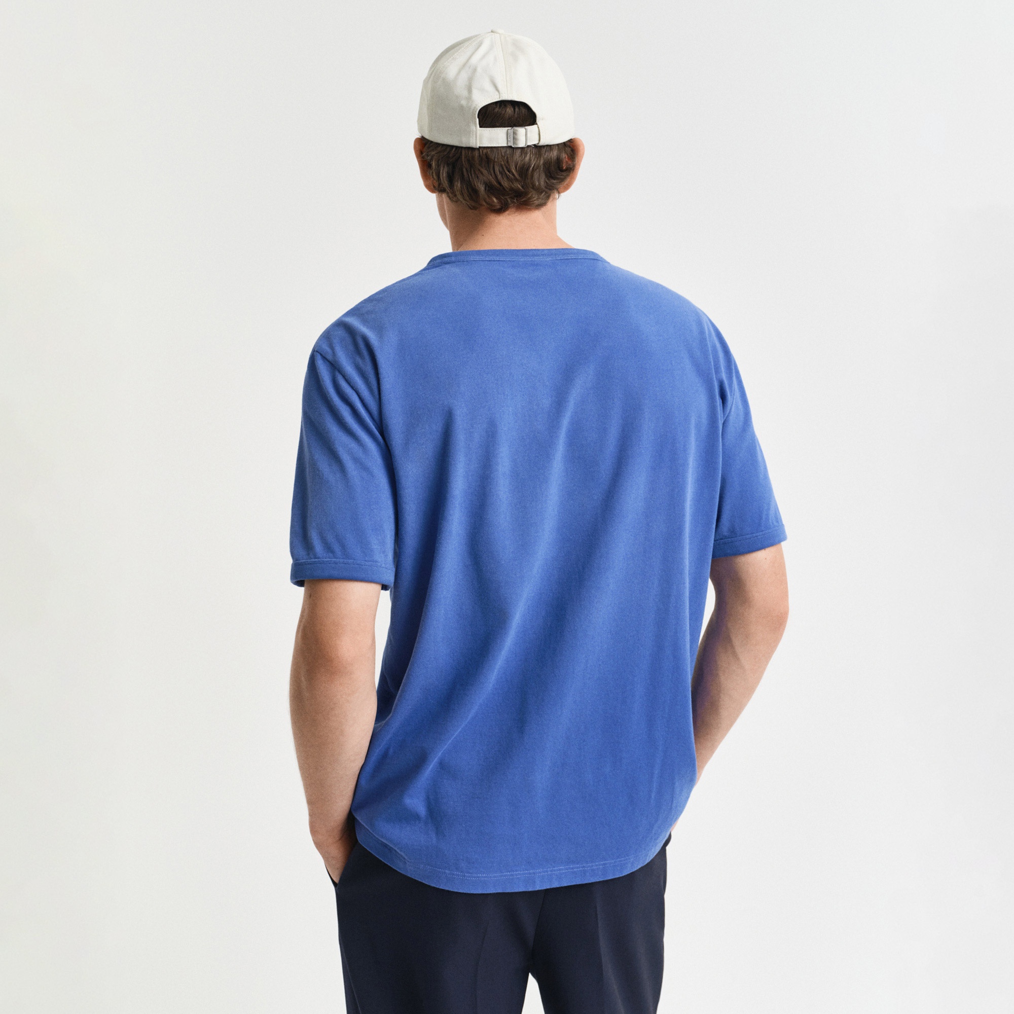 GANT Erkek Lacivert Relaxed Fit Bisiklet Yaka Logolu T-Shirt